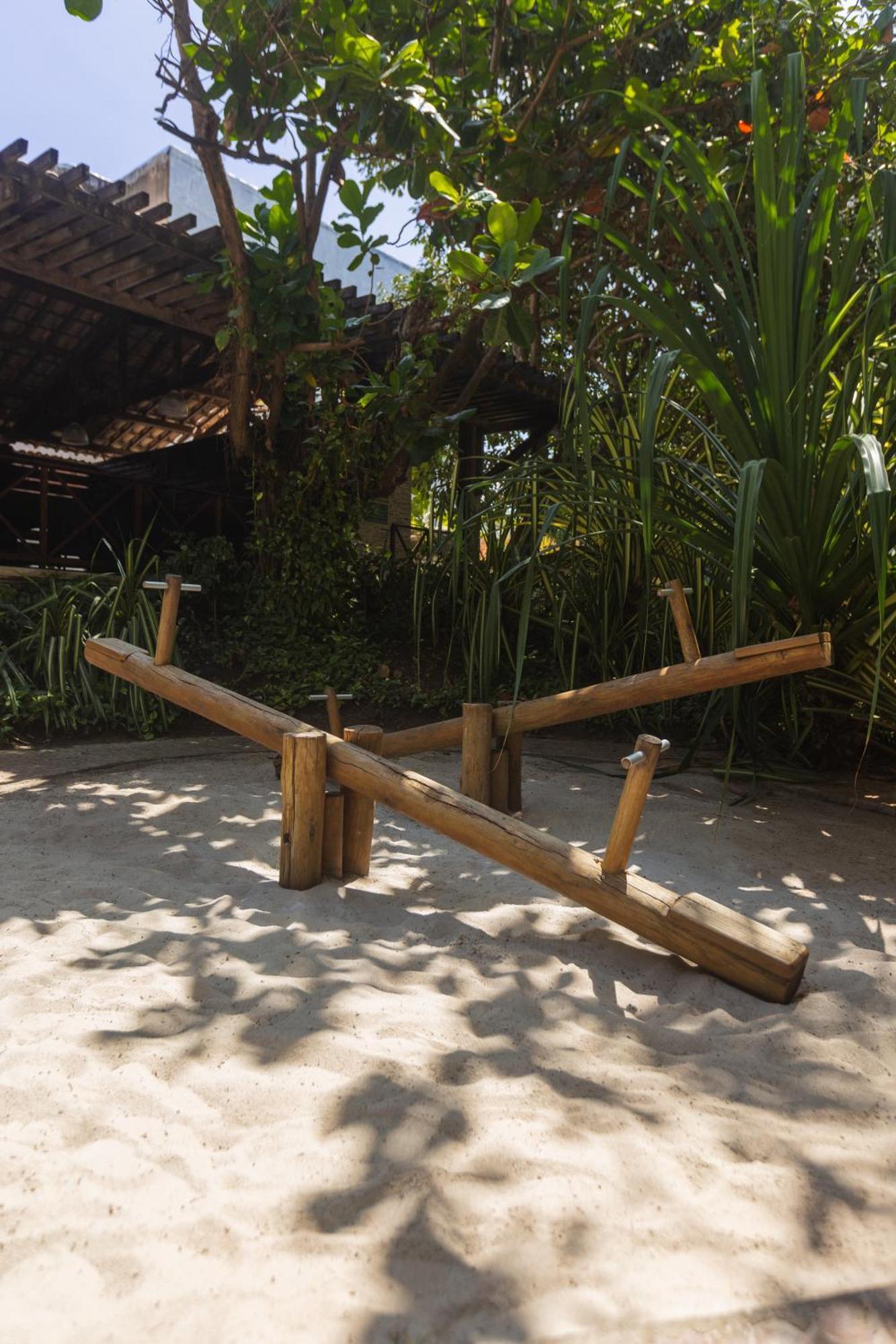 Ritz Lagoa Da Anta Hotel & Spa Масейо Екстер'єр фото A seesaw